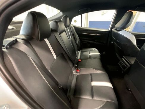 Used 2025 Toyota Camry SE FWD image 16