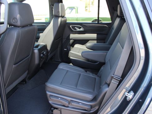 Used 2021 Chevrolet Tahoe Z71 AWD/4WD image 18