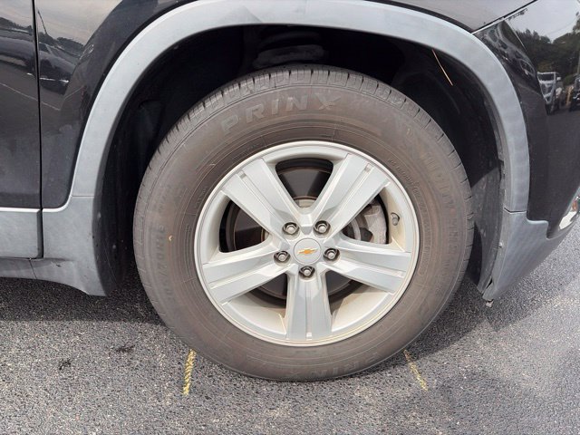 Used 2020 Chevrolet Trax LT w/ LT Convenience Package FWD image 18
