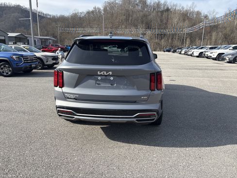Used 2023 Kia Sorento SX AWD/4WD image 5