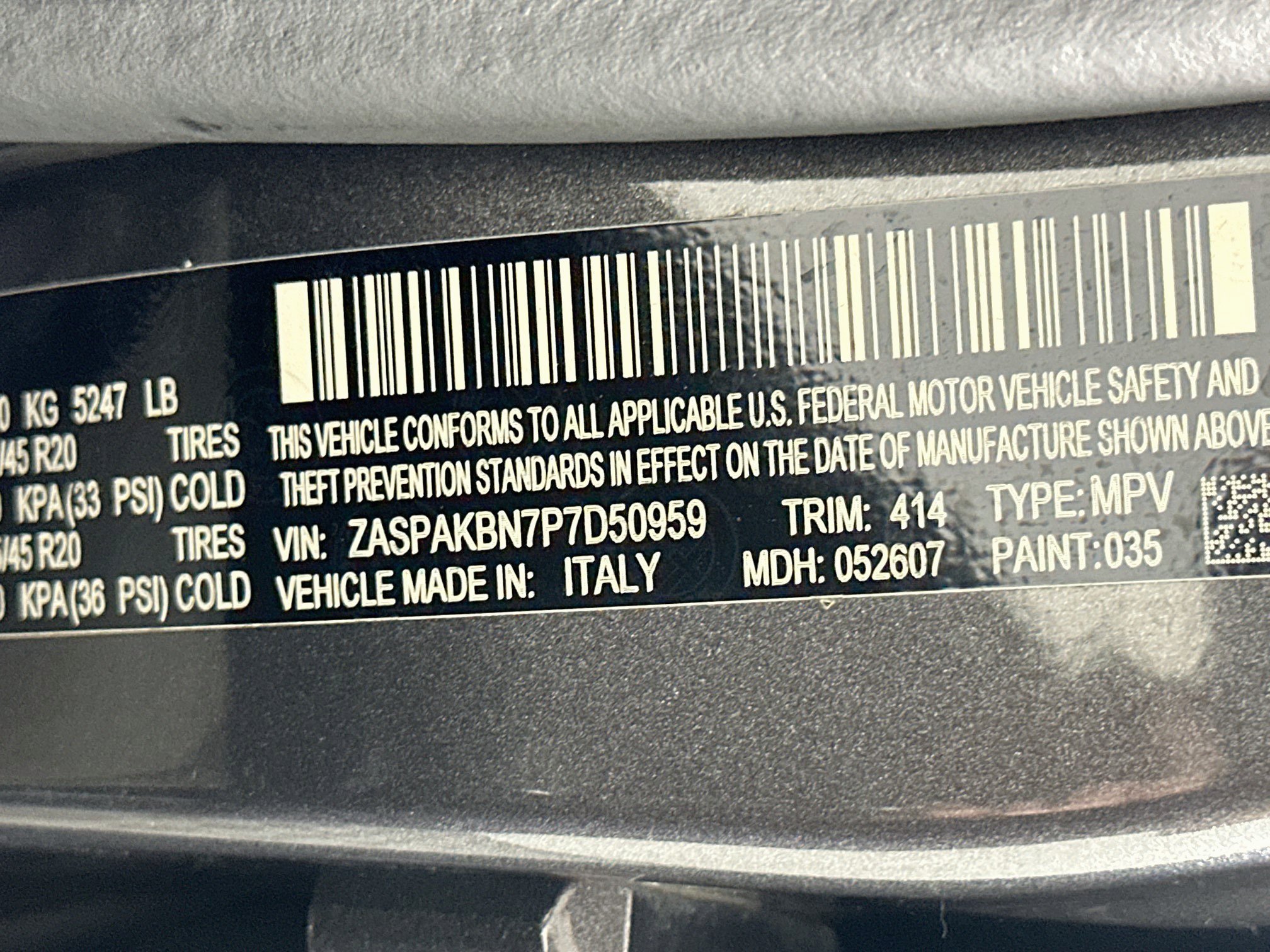 Used 2023 Alfa Romeo Stelvio Ti AWD/4WD image 12