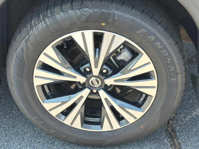 Used 2021 Nissan Rogue SV w/ Premium Package FWD image 21