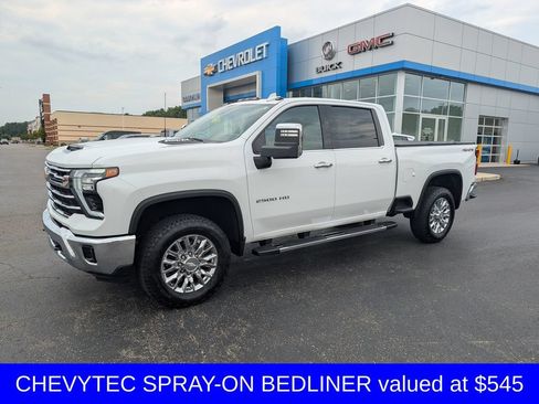 Used 2024 Chevrolet Silverado 2500 LTZ AWD/4WD image 5