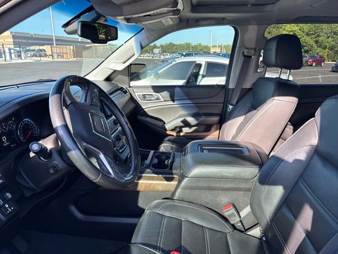 Used 2019 GMC Yukon XL Denali w/ Denali Ultimate Package RWD image 6