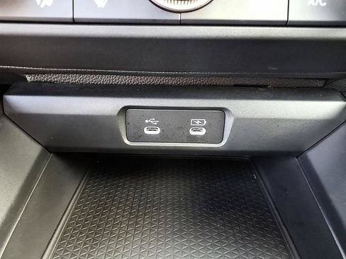 Used 2025 Honda Accord SE image 28