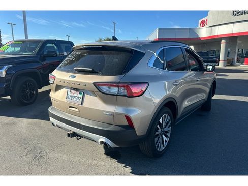 Used 2020 Ford Escape Titanium AWD/4WD image 5
