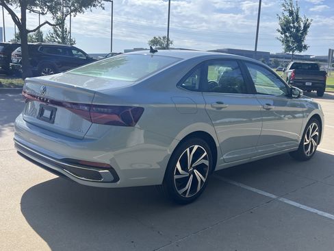 Certified 2026 Volkswagen Jetta SEL FWD image 9