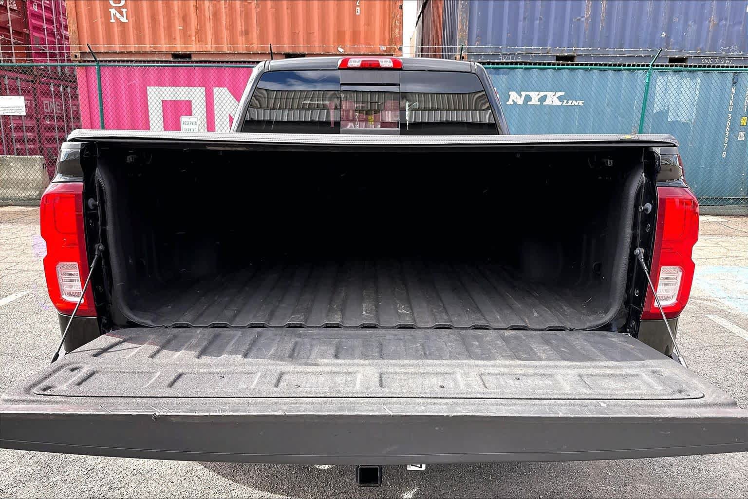 Used 2018 Chevrolet Silverado 1500 High Country AWD/4WD image 15