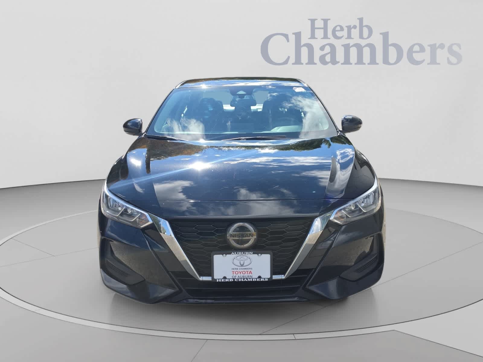 Used 2020 Nissan Sentra SV FWD image 2