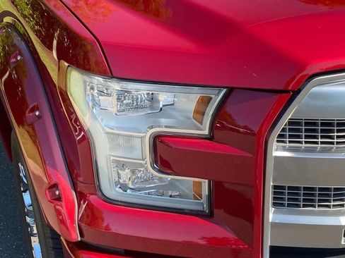 Used 2015 Ford F150 Platinum w/ Equipment Group 701A Luxury AWD/4WD image 4