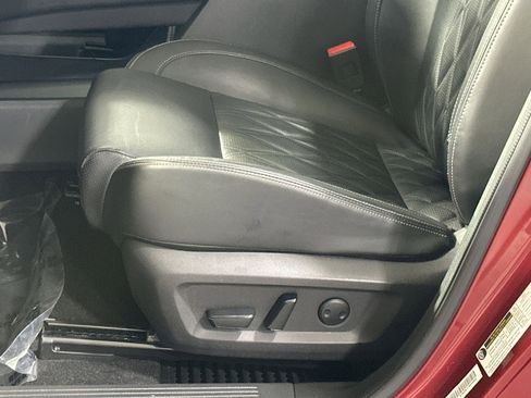 Used 2023 Nissan Rogue Platinum w/ Platinum Premium Package image 14