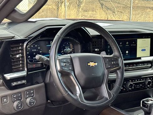 Used 2024 Chevrolet Silverado 1500 High Country w/ High Country Premium Package image 32