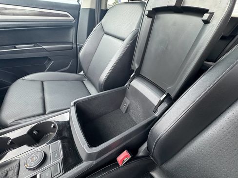 Used 2019 Volkswagen Atlas SEL R-Line AWD/4WD image 24