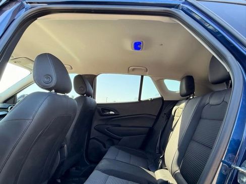 Used 2024 Chevrolet Trax LT w/ Driver Confidence Package FWD image 20
