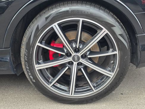 Used 2022 Audi SQ7 Prestige AWD/4WD image 5