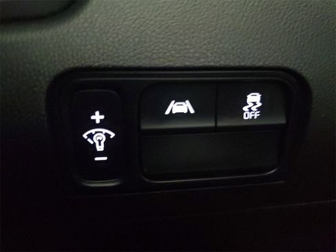 Used 2022 Kia Sorento LX image 27