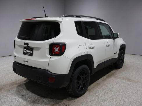 Used 2020 Jeep Renegade Altitude image 2