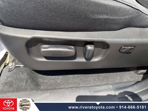 Used 2023 Toyota Tacoma TRD Off-Road AWD/4WD image 10