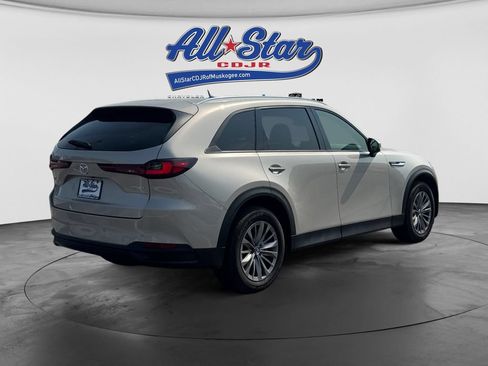 Used 2025 MAZDA CX-90 3.3 Turbo w/ Preferred Package AWD/4WD image 5