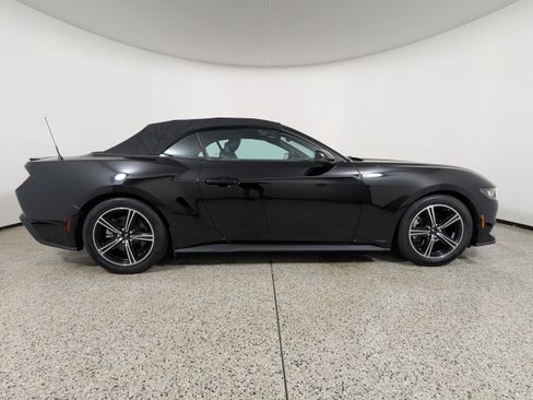 Used 2024 Ford Mustang Premium RWD image 8