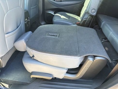 Used 2024 Buick Enclave Essence w/ Sport Touring Edition image 38