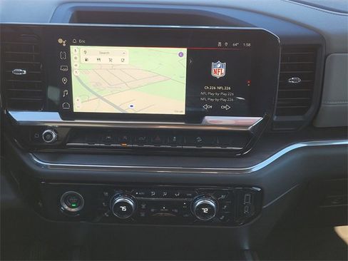 Used 2022 GMC Sierra 1500 SLT image 11