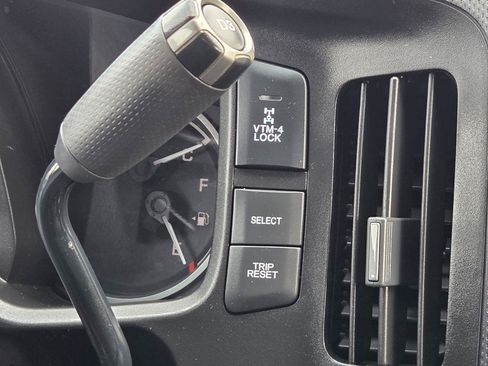 Used 2013 Honda Ridgeline Sport image 21