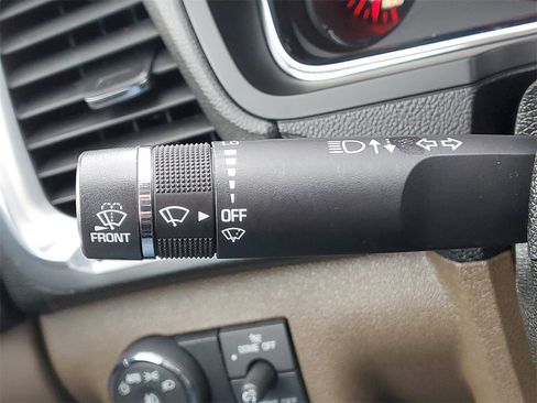 Used 2014 GMC Acadia SLT image 21