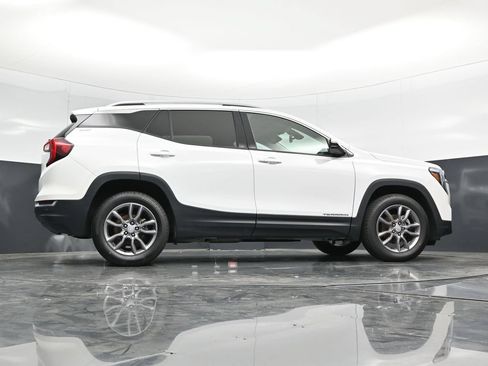 Used 2023 GMC Terrain SLT AWD/4WD image 44