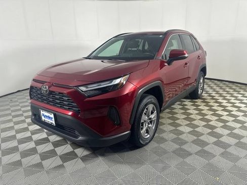 Used 2022 Toyota RAV4 XLE w/ Convenience Package AWD/4WD image 3