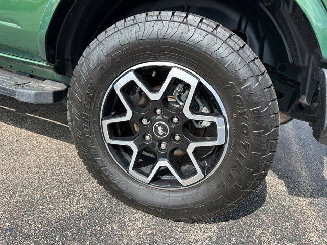 Used 2023 Ford Bronco Outer Banks AWD/4WD image 8
