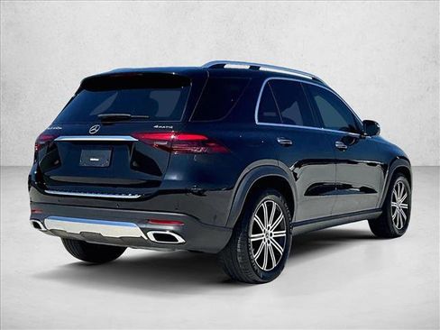 Certified 2024 Mercedes-Benz GLE 450e 4MATIC image 2