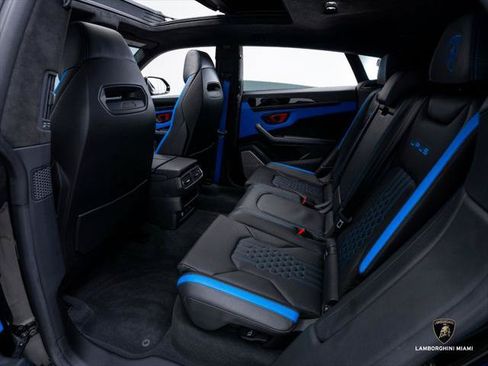 Used 2024 Lamborghini Urus S AWD/4WD image 35