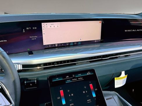 Certified 2025 Cadillac Escalade IQ Luxury 2 w/ LPO, Premium Carpet Package AWD/4WD image 6