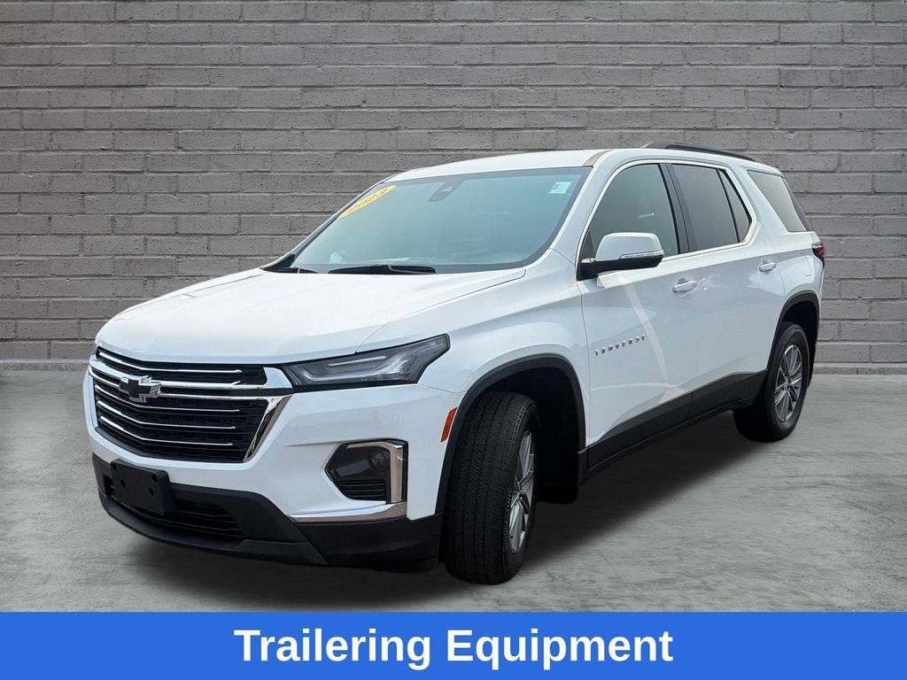 Used 2023 Chevrolet Traverse LT AWD/4WD image 4