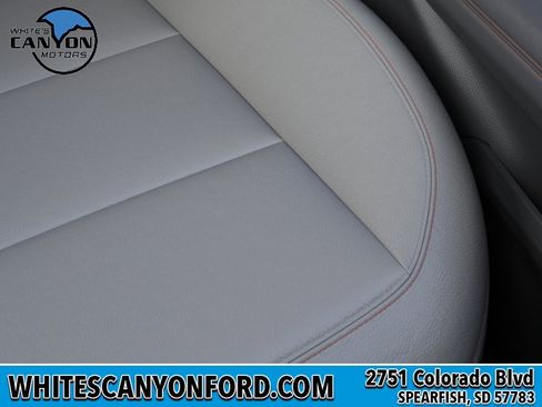 New 2026 Ford Explorer Active w/ Active Comfort Package AWD/4WD image 16