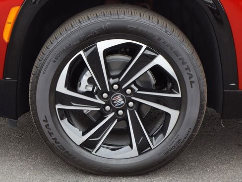 Certified 2026 Buick Enclave Sport Touring w/ Power Package image 37