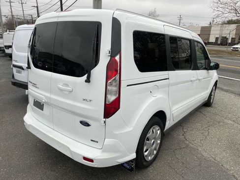 Used 2017 Ford Transit Connect XLT image 4
