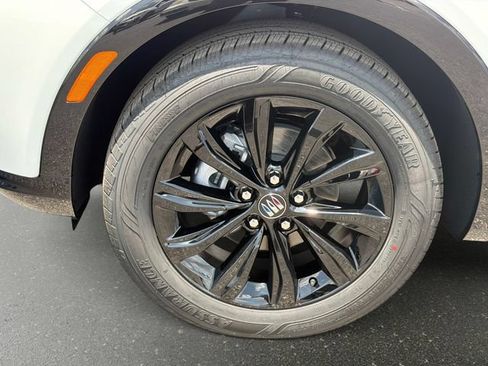 New 2026 Buick Envista Sport Touring w/ Convenience I Package FWD image 10