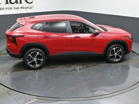 New 2026 Chevrolet Trax RS w/ Driver Confidence Package image 17