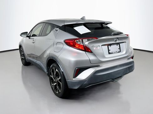 Used 2018 Toyota C-HR XLE FWD image 8
