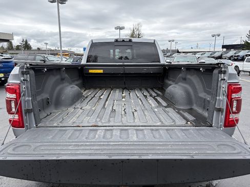 Used 2020 RAM 3500 Laramie AWD/4WD image 9