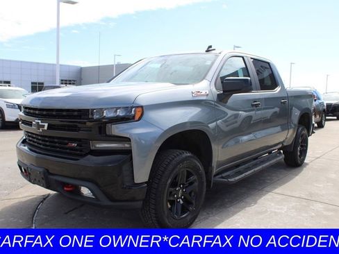 Used 2019 Chevrolet Silverado 1500 LT Trail Boss w/ Convenience Package image 3
