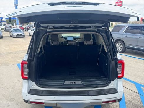 Used 2024 Ford Expedition Max Limited image 7