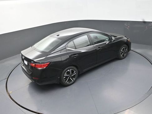 Used 2024 Nissan Sentra SV FWD image 19