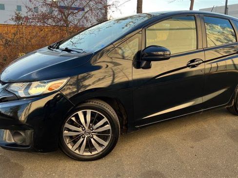 Used 2015 Honda Fit image 2