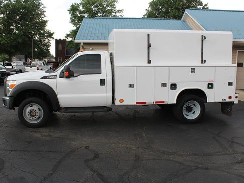 Used 2014 Ford F550 4x4 Regular Cab Super Duty image 2