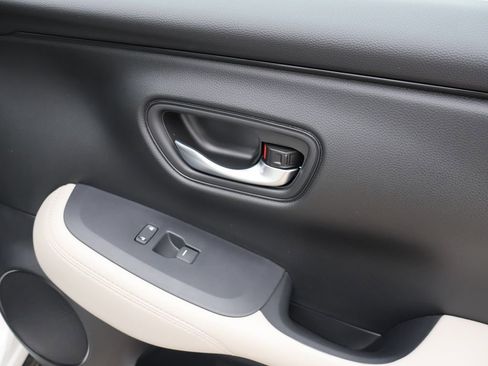 New 2026 Honda HR-V LX image 7