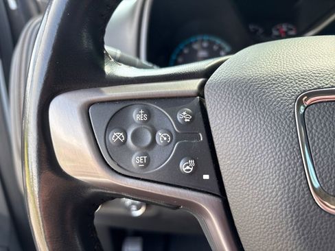 Used 2022 GMC Canyon 4x4 Crew Cab AT4 w/ Driver Alert Package image 17