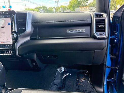 Used 2023 RAM 1500 Laramie AWD/4WD image 28